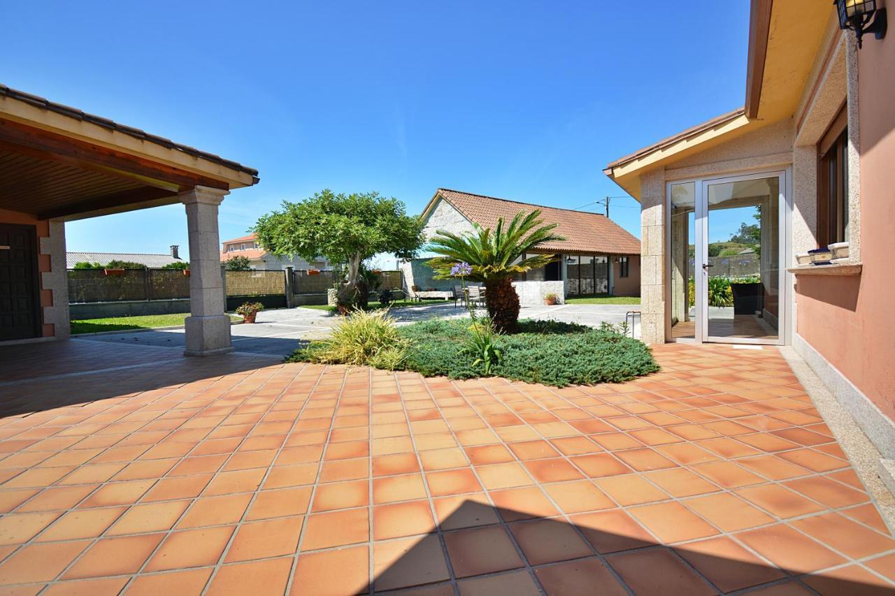 Galihost - Casa Con Precioso Jardin En *
